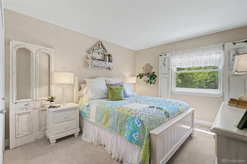 216 W Cheyenne Mountain Boulevard Colorado Springs CO 80906