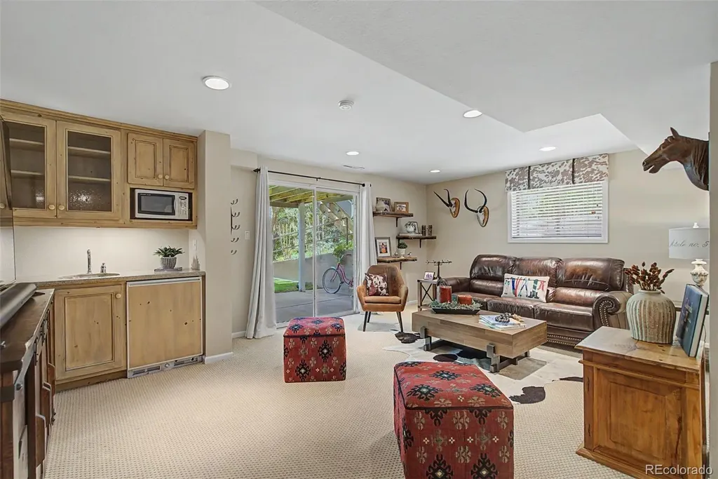216 W Cheyenne Mountain Boulevard Colorado Springs CO 80906