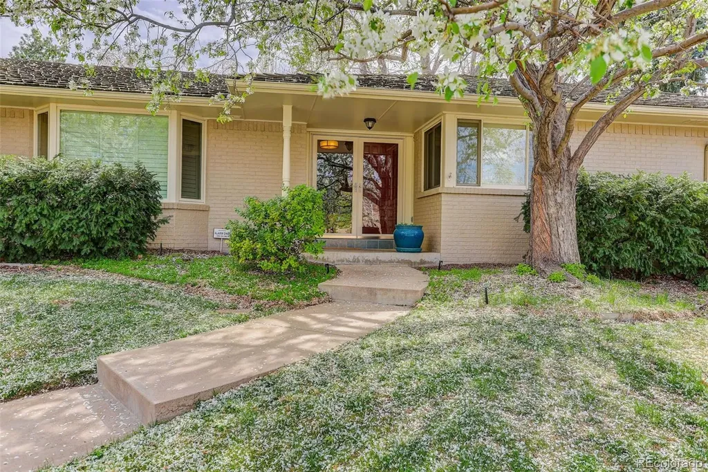 5724 E Oxford Avenue Cherry Hills Village CO 80111