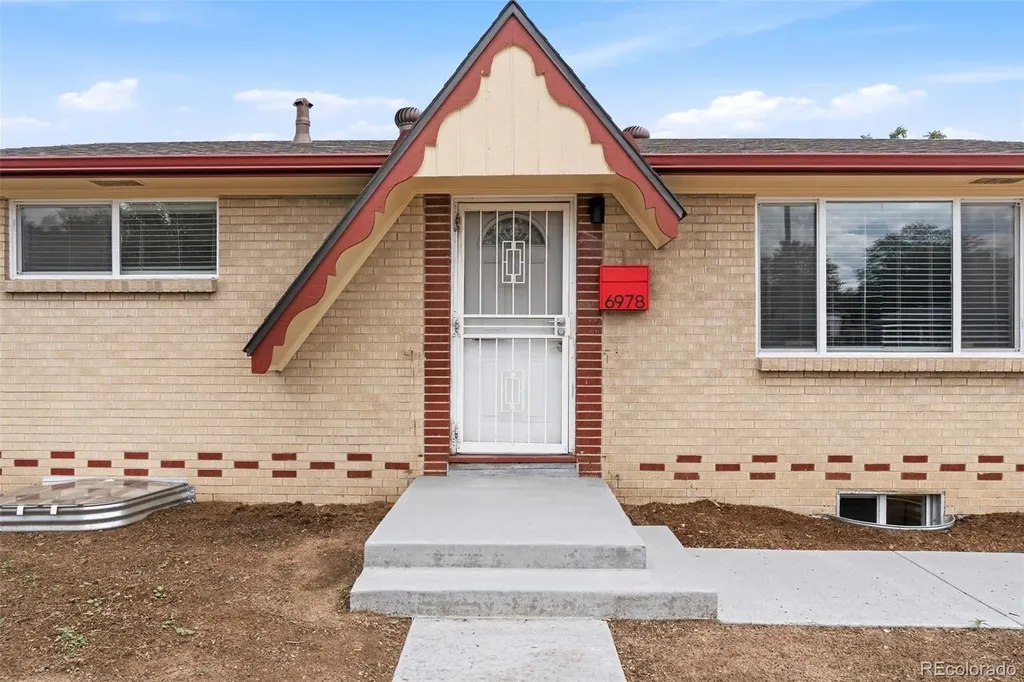 6978 Kidder Drive Denver CO 80221