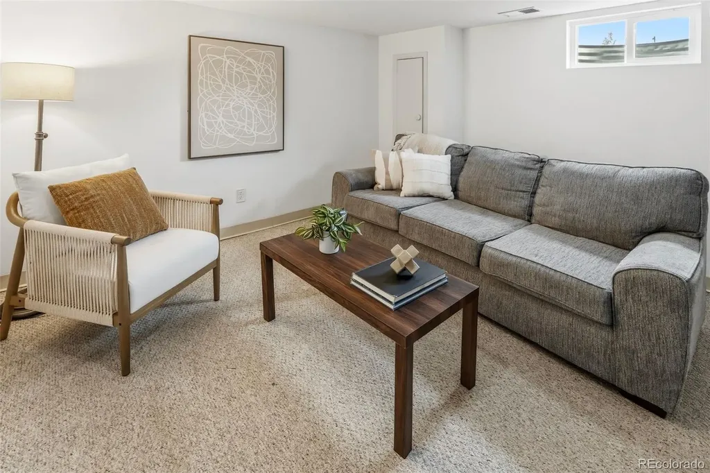 6978 Kidder Drive Denver CO 80221