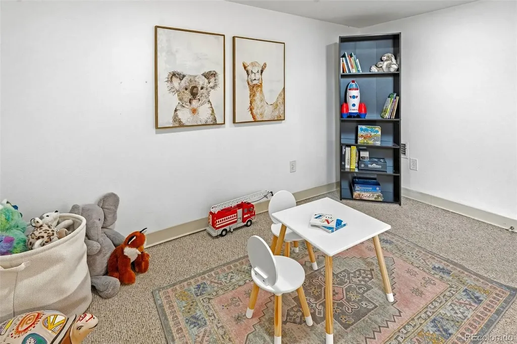6978 Kidder Drive Denver CO 80221
