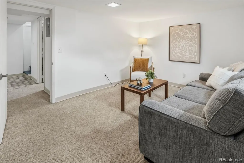 6978 Kidder Drive Denver CO 80221