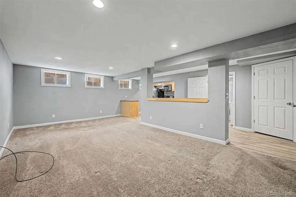 1123 S Lewiston Way Aurora CO 80017