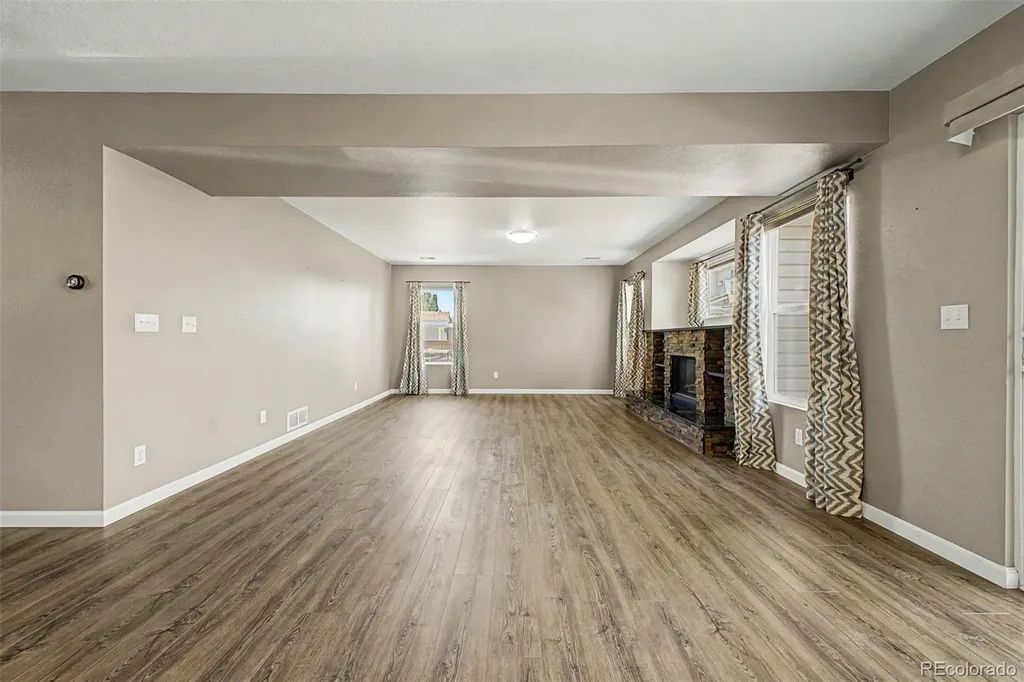 9833 Jasper Street Commerce City CO 80022