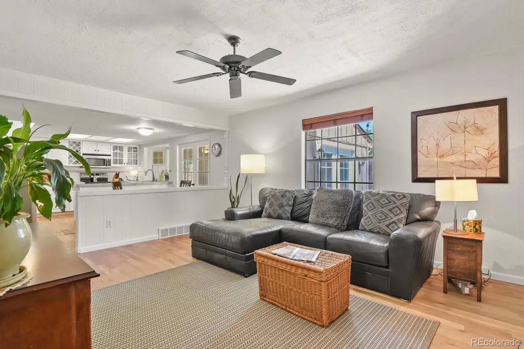 11581 E Yale Way Aurora CO 80014