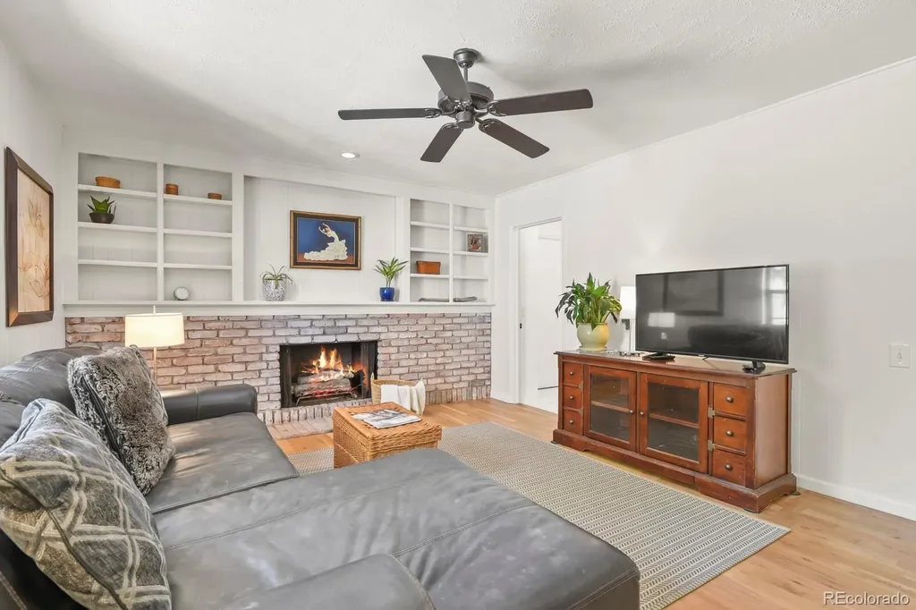 11581 E Yale Way Aurora CO 80014