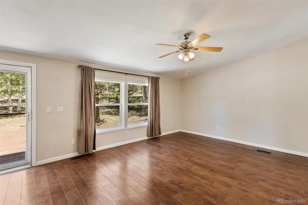 331 Rhyolite Lane Florissant CO 80816