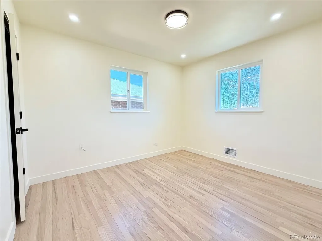3280 Leyden Street Denver CO 80207