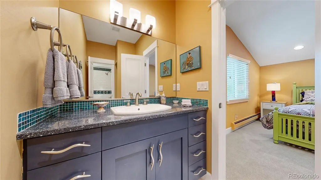 463 Locust Street Denver CO 80220