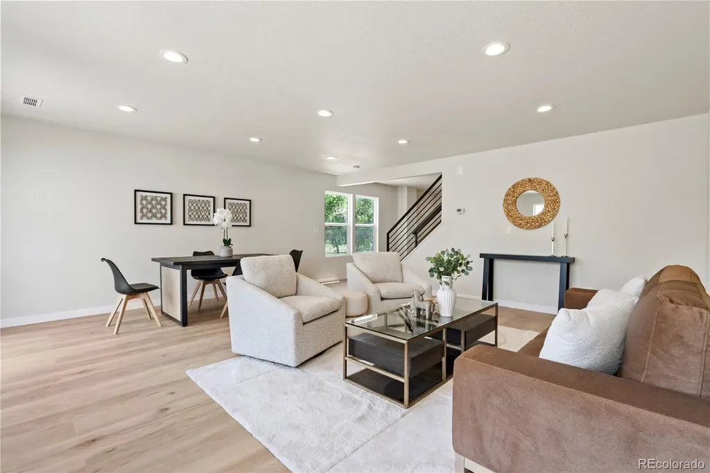 7810 S Kittredge Circle Englewood CO 80112