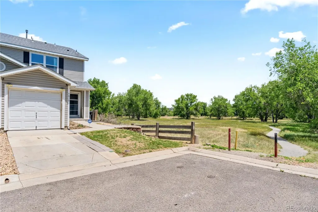 7810 S Kittredge Circle Englewood CO 80112