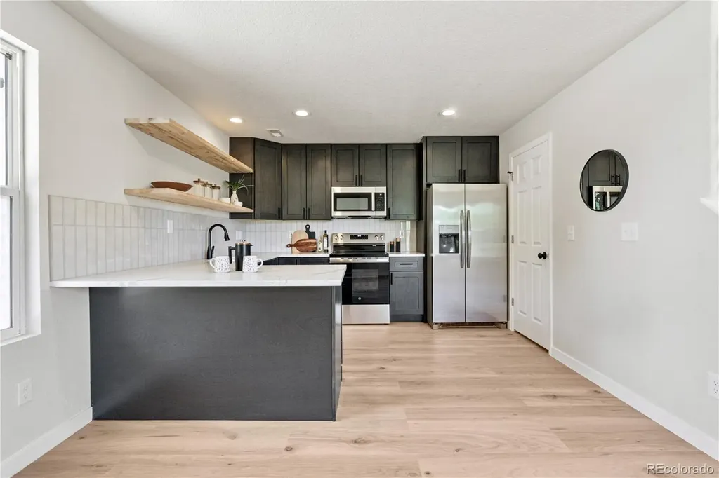 7810 S Kittredge Circle Englewood CO 80112