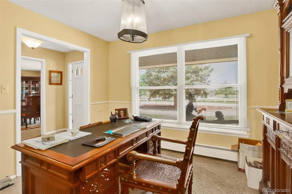 2316 Horseshoe Circle Longmont CO 80504