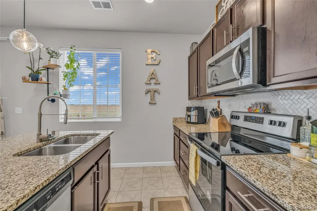 5433 Bauer Drive Longmont CO 80504