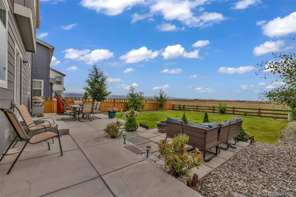 5433 Bauer Drive Longmont CO 80504