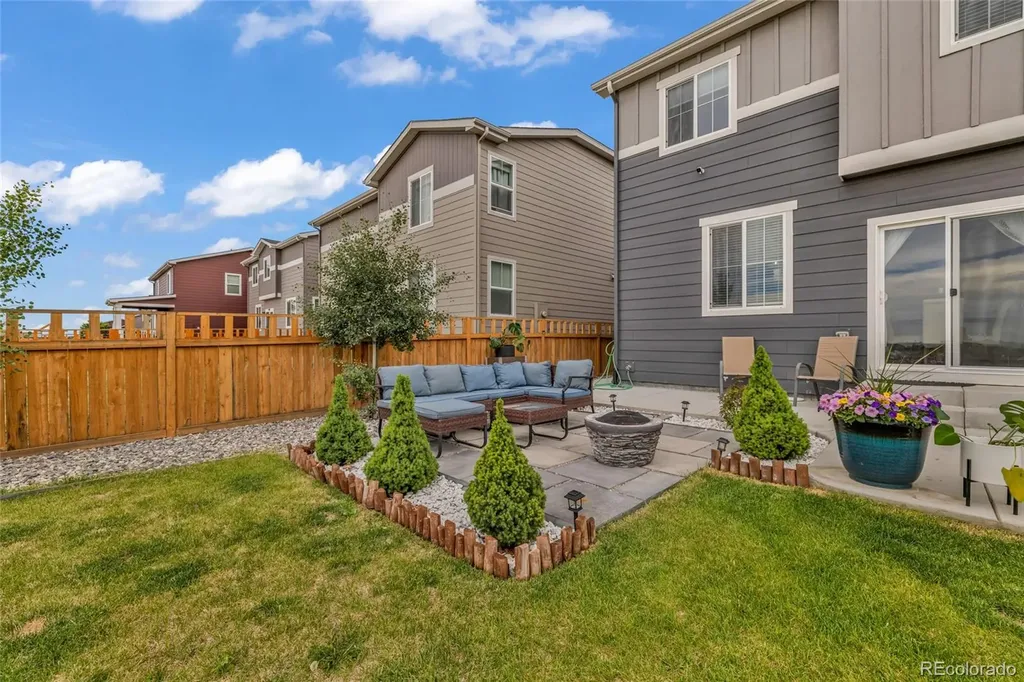 5433 Bauer Drive Longmont CO 80504