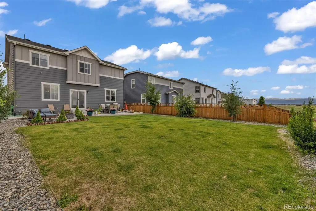5433 Bauer Drive Longmont CO 80504