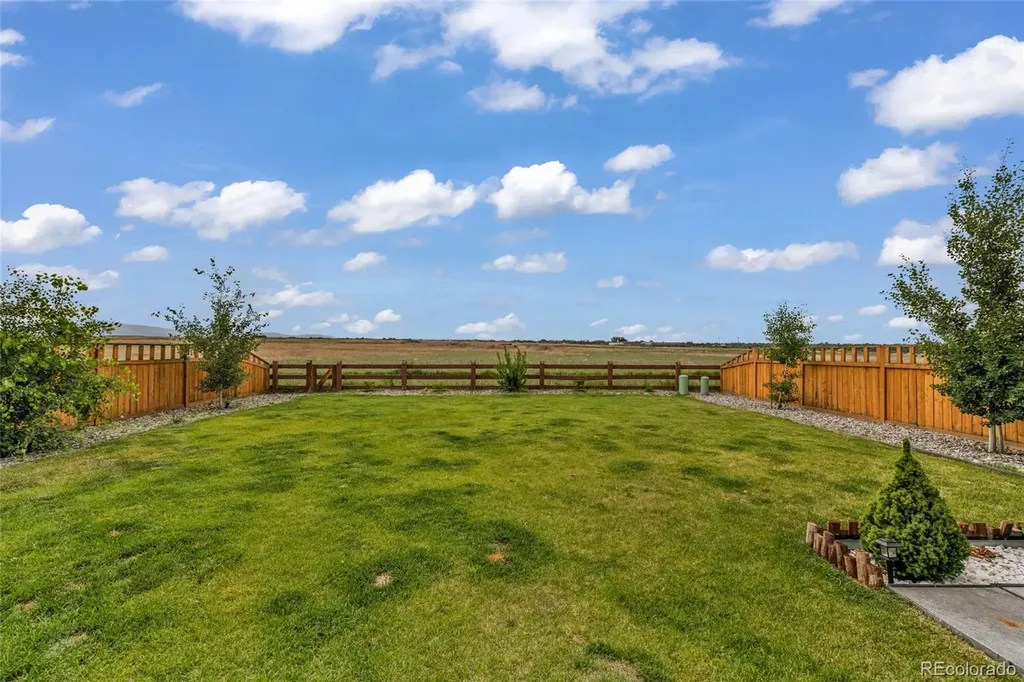 5433 Bauer Drive Longmont CO 80504