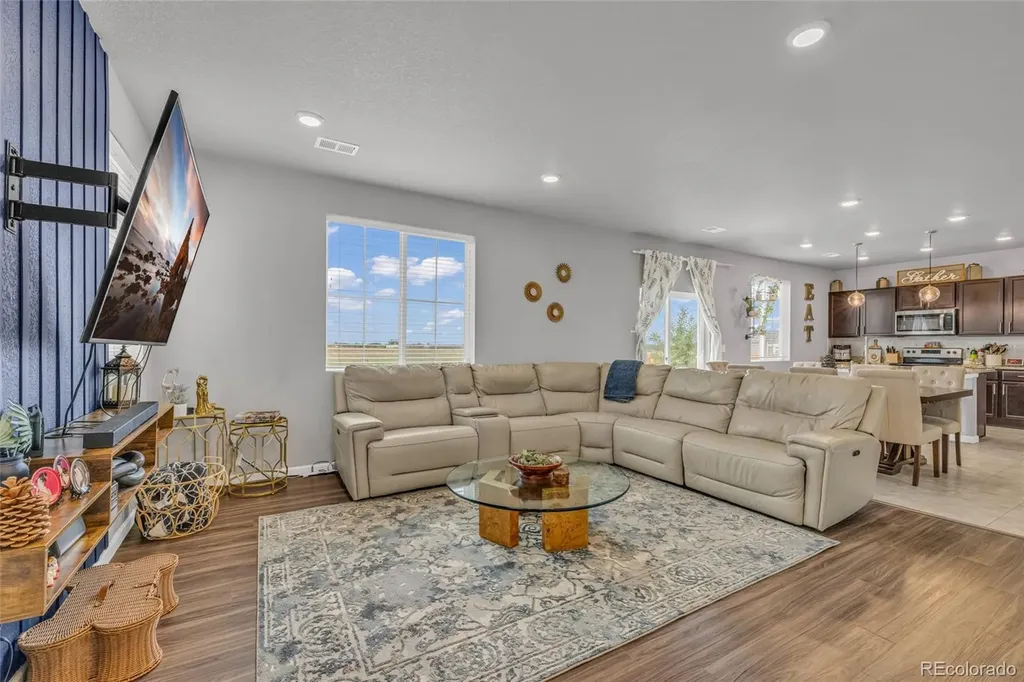 5433 Bauer Drive Longmont CO 80504