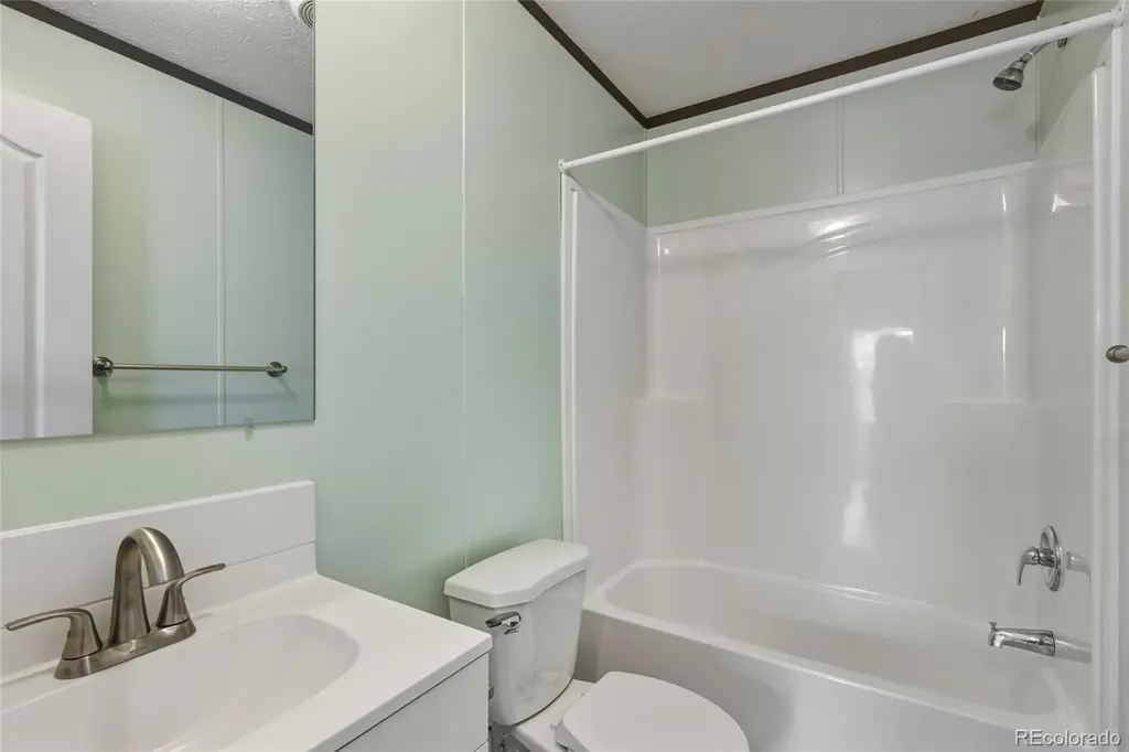 5250 W 53rd Avenue Arvada CO 80002
