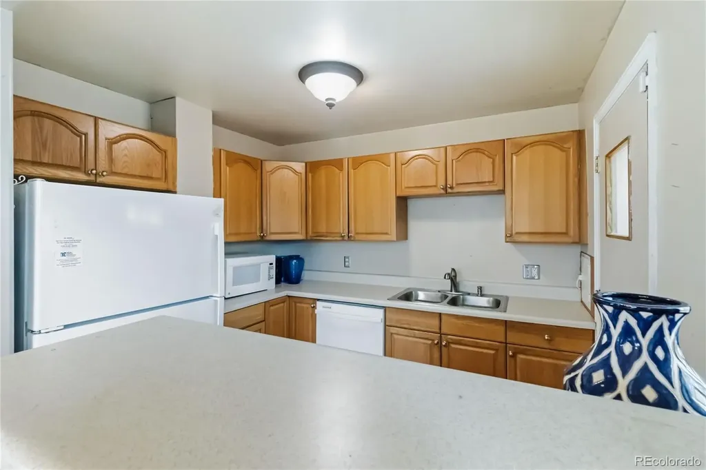 2380 Poplar Street Denver CO 80207