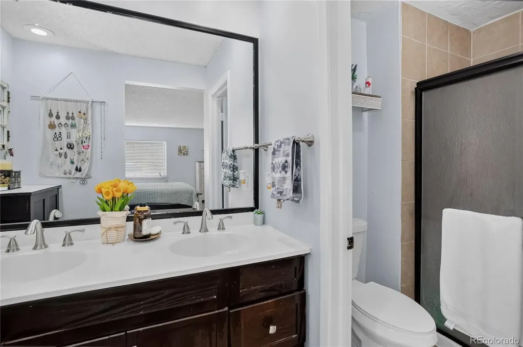 12495 E Amherst Circle Aurora CO 80014
