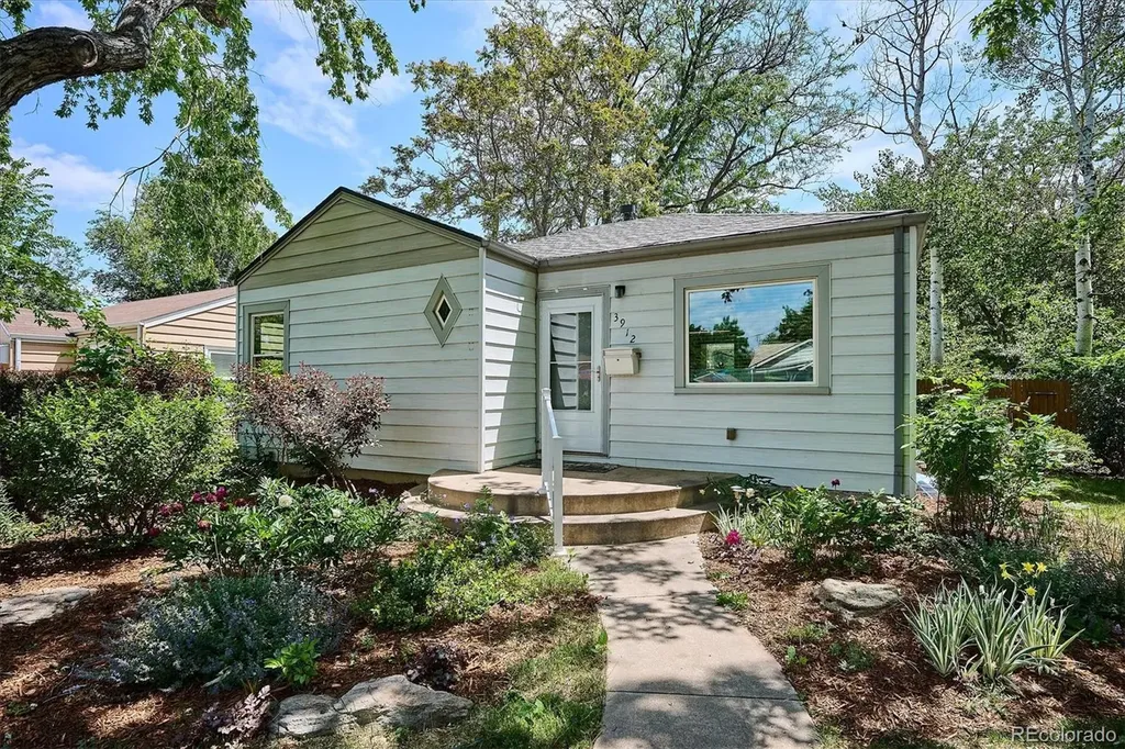 3912 S Cherokee Street Englewood CO 80110