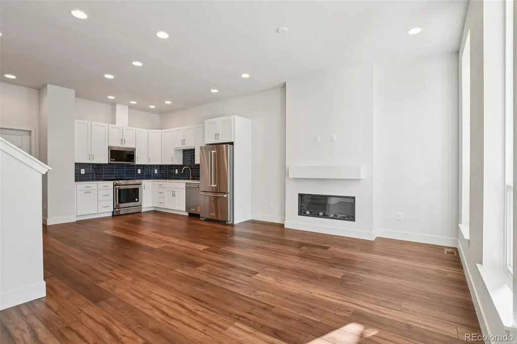 3126 W Bonfils Place Denver CO 80236