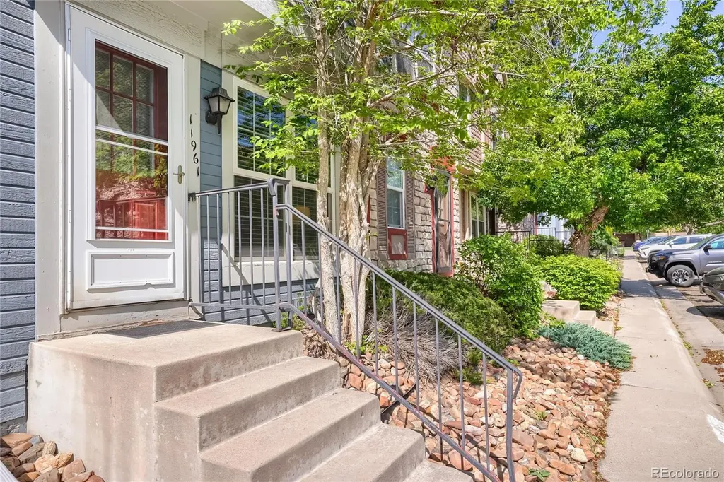11961 E Kepner Drive Aurora CO 80012
