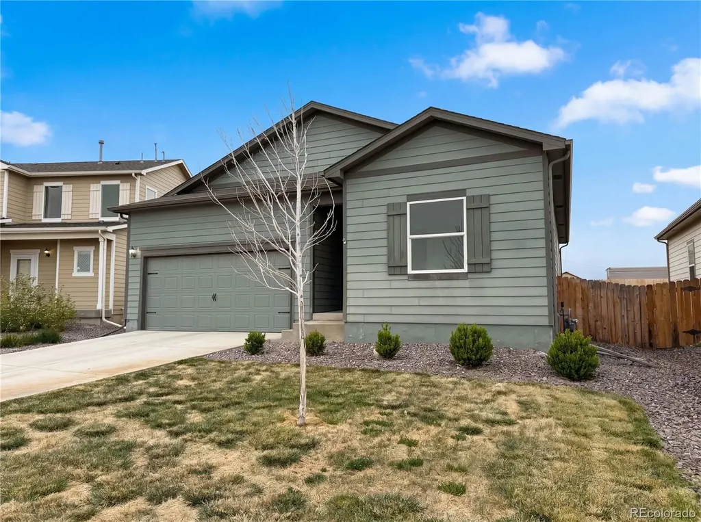 209 Clayton Avenue Keenesburg CO 80643