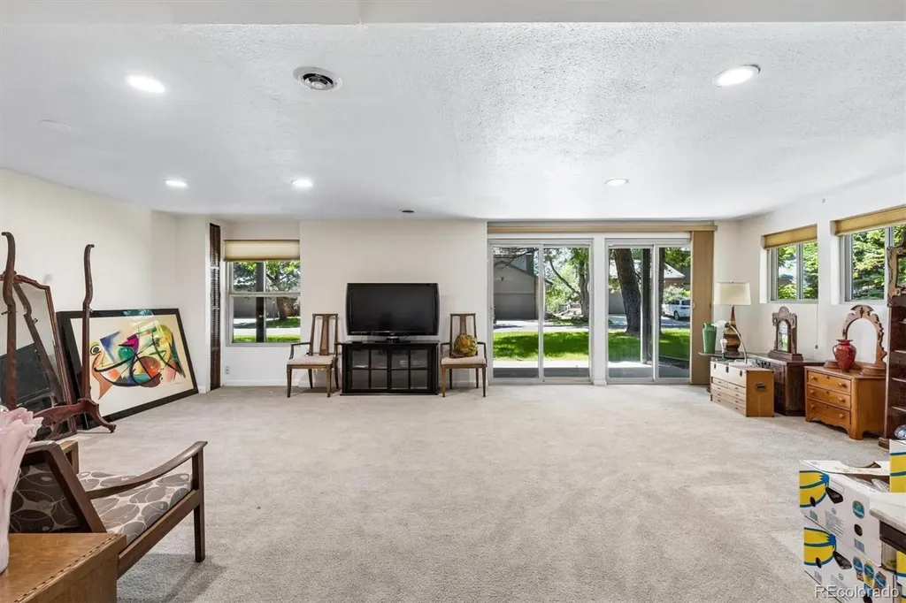 2609 S Quebec Street Denver CO 80231