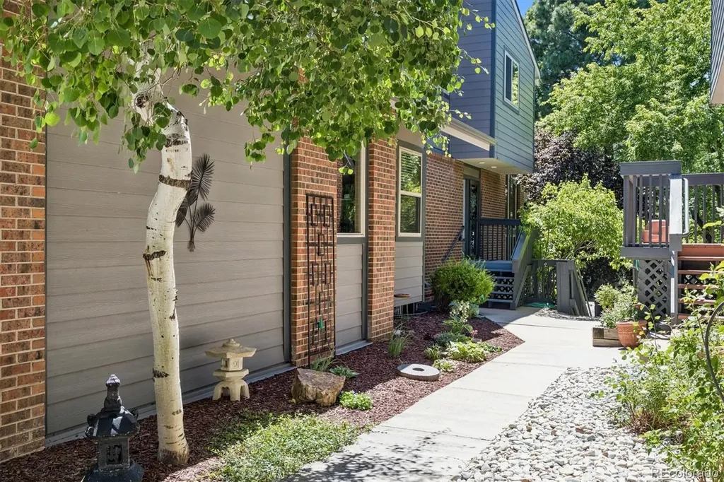 2609 S Quebec Street Denver CO 80231