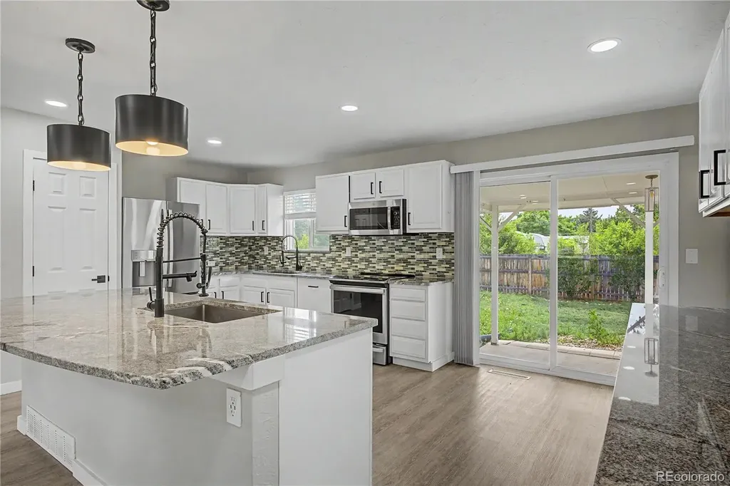 1122 Drake Circle Colorado Springs CO 80915