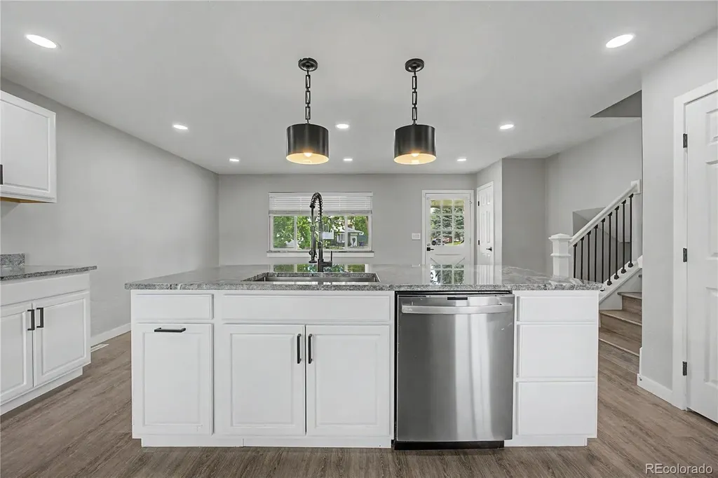 1122 Drake Circle Colorado Springs CO 80915