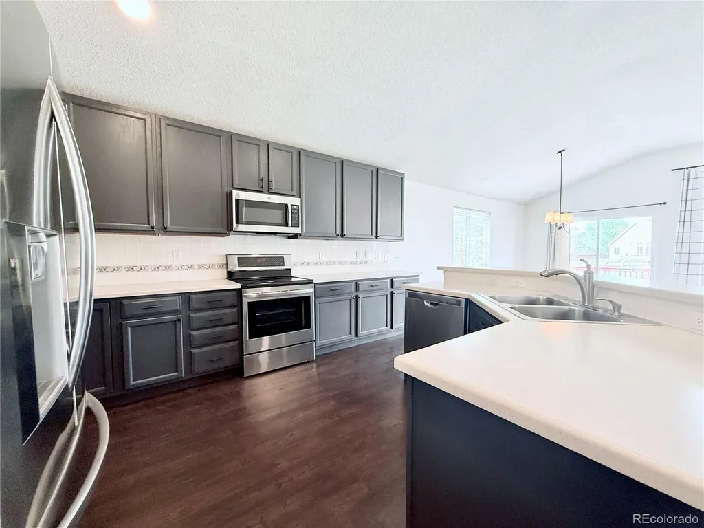 5910 S Valdai Way Aurora CO 80015