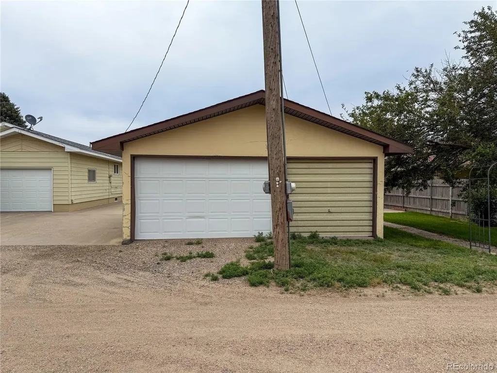 163 Pomeroy Street Burlington CO 80807