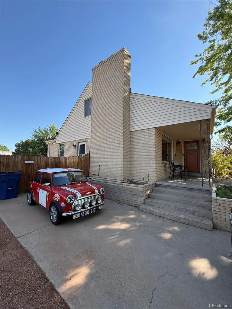 187 University Circle Pueblo CO 81005