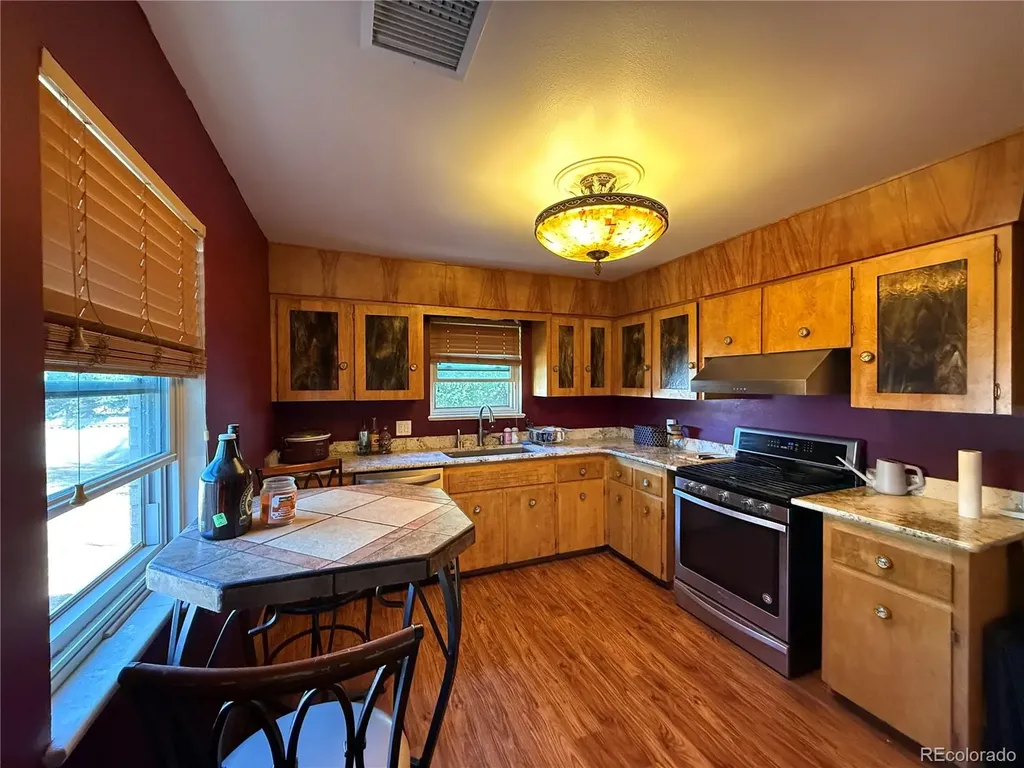 187 University Circle Pueblo CO 81005