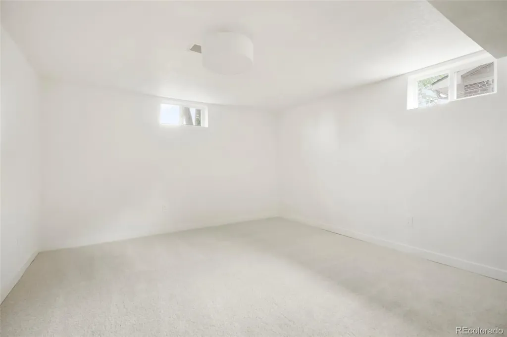 480 S Lewis Street Lakewood CO 80226