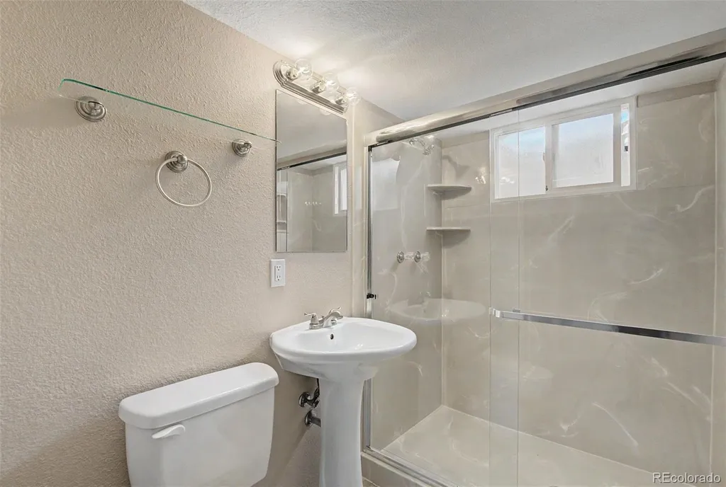 3811 Dixon Way Colorado Springs CO 80909