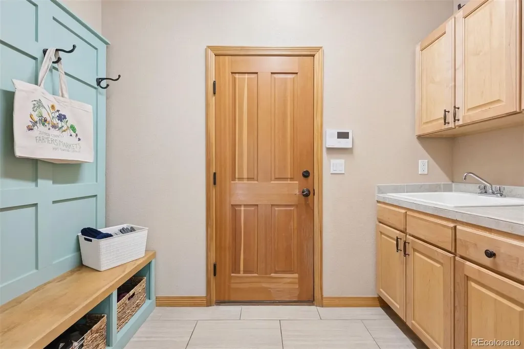 7141 S Elk Court Aurora CO 80016