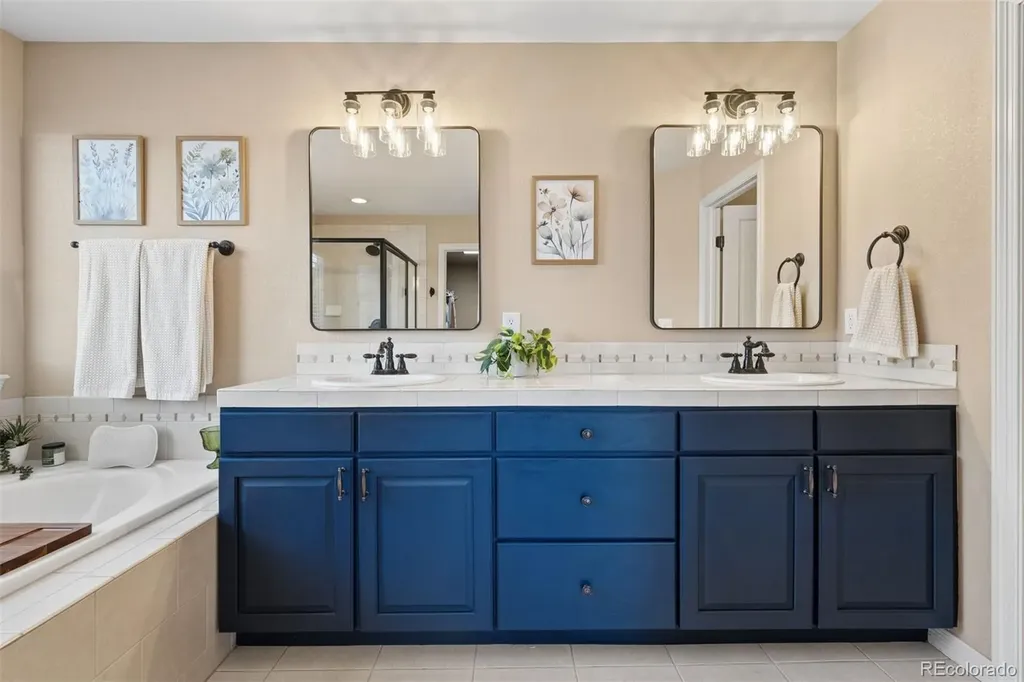 7141 S Elk Court Aurora CO 80016