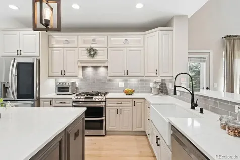 7141 S Elk Court Aurora CO 80016