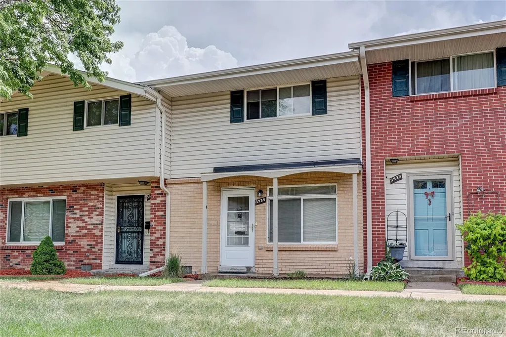 3935 S Boston Denver CO 80237