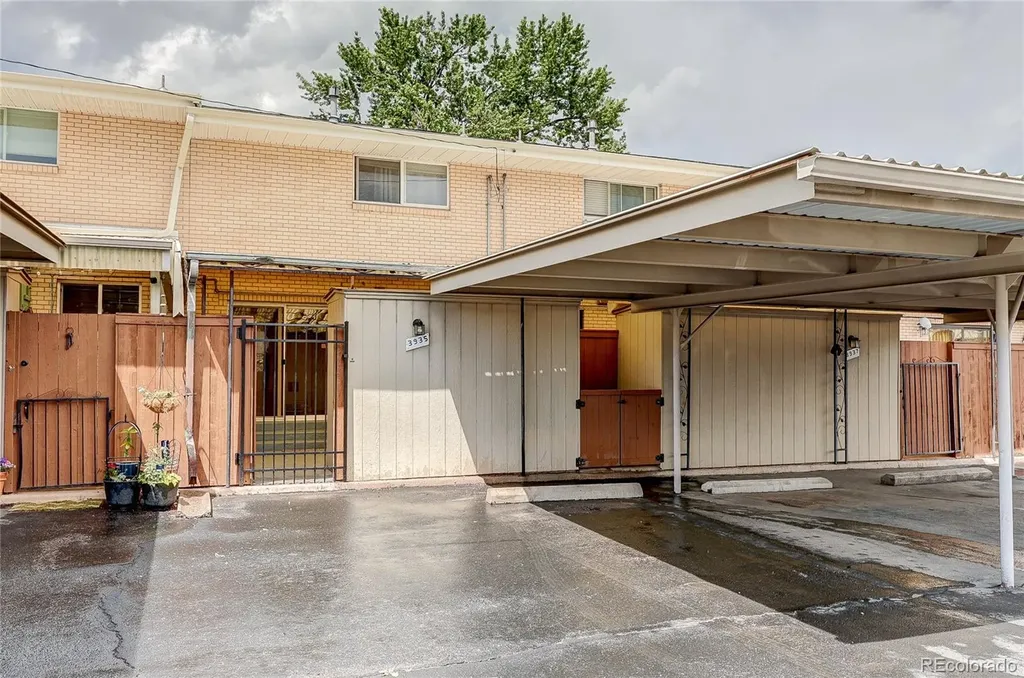 3935 S Boston Denver CO 80237