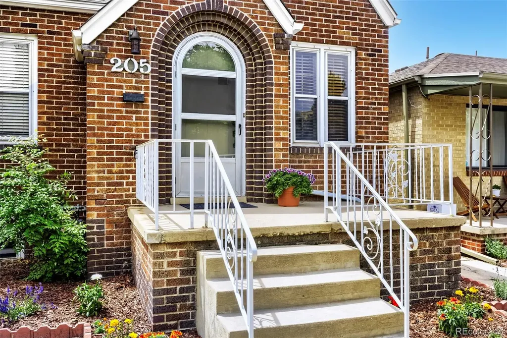 205 N Washington Street Denver CO 80203
