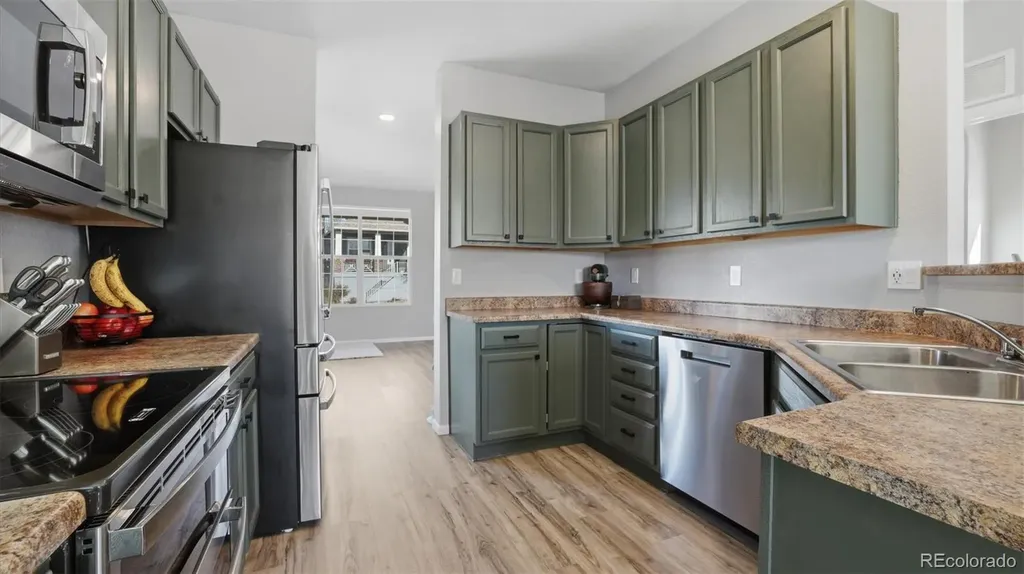 2281 St James Drive Colorado Springs CO 80910