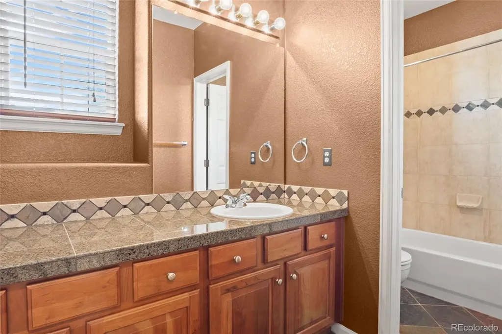 23024 E Ontario Drive Aurora CO 80016