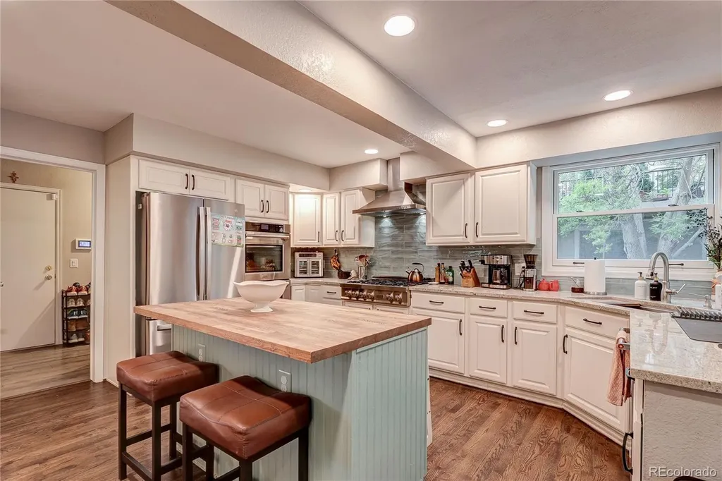 7305 Meadow View Parker CO 80134